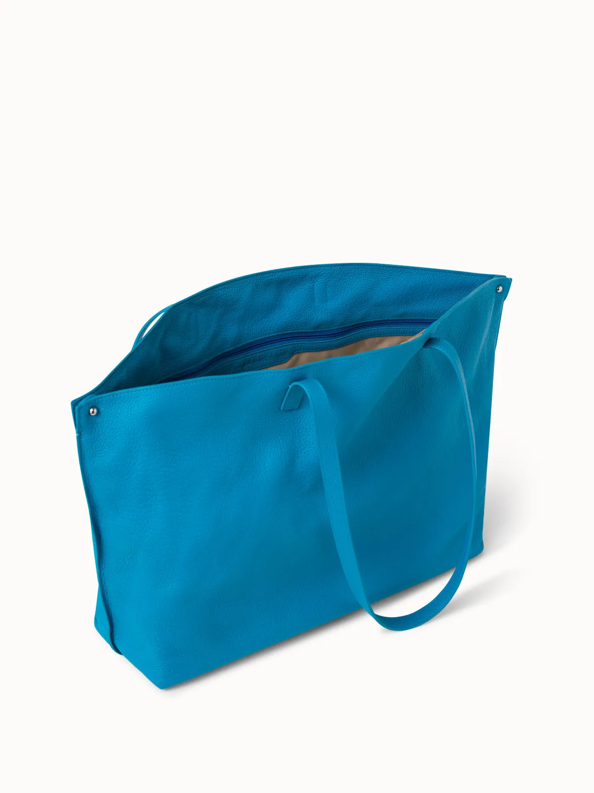 Ai Medium Shoulder Tote