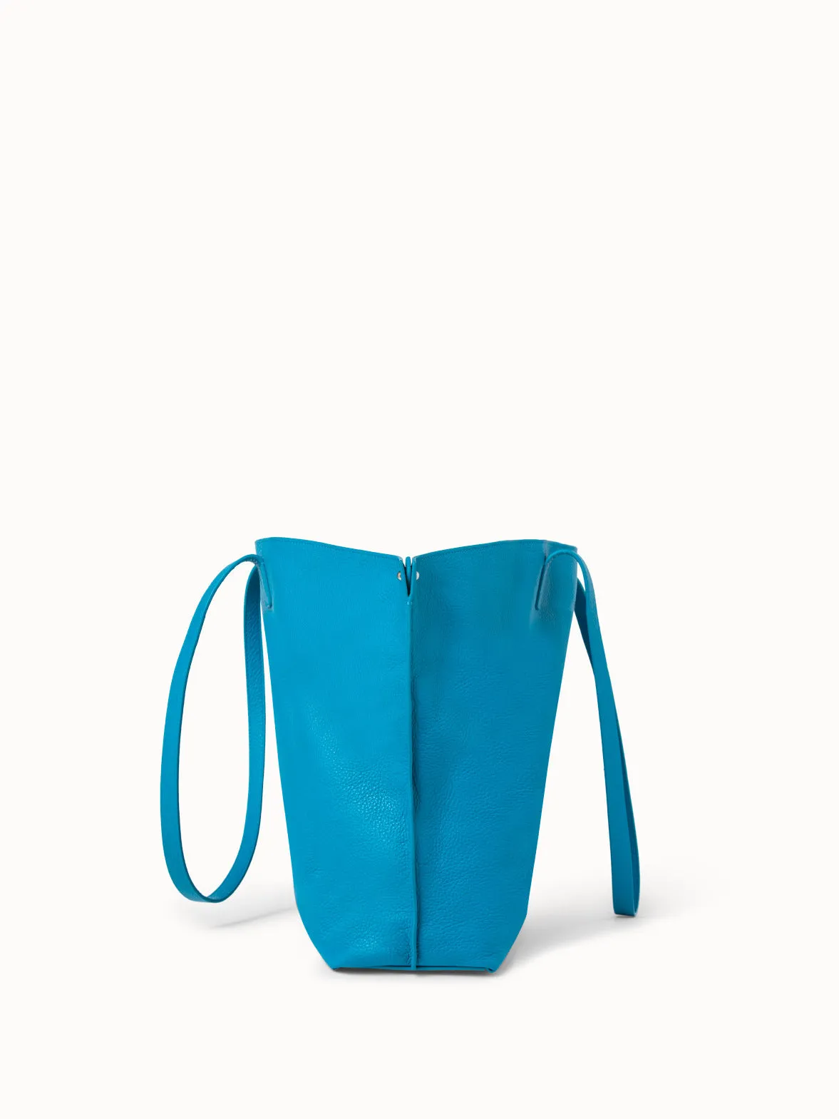 Ai Medium Shoulder Tote