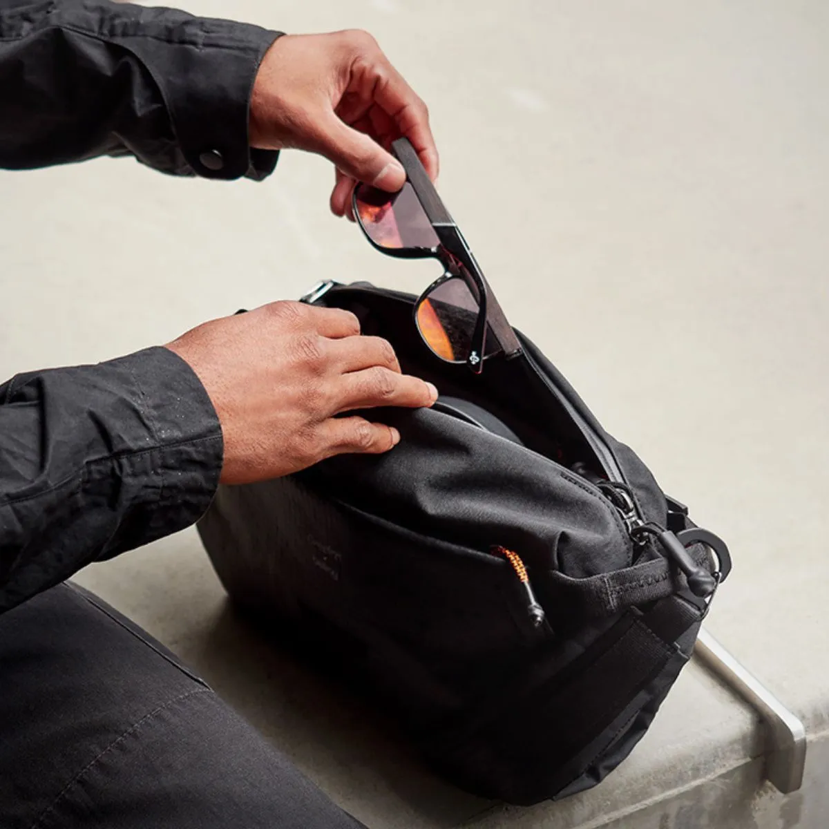 Carryology x Bellroy Chimera Sling