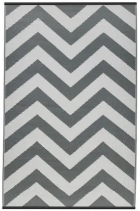 Eco Friendly Outdoor Rug - Chevron - Grey & White