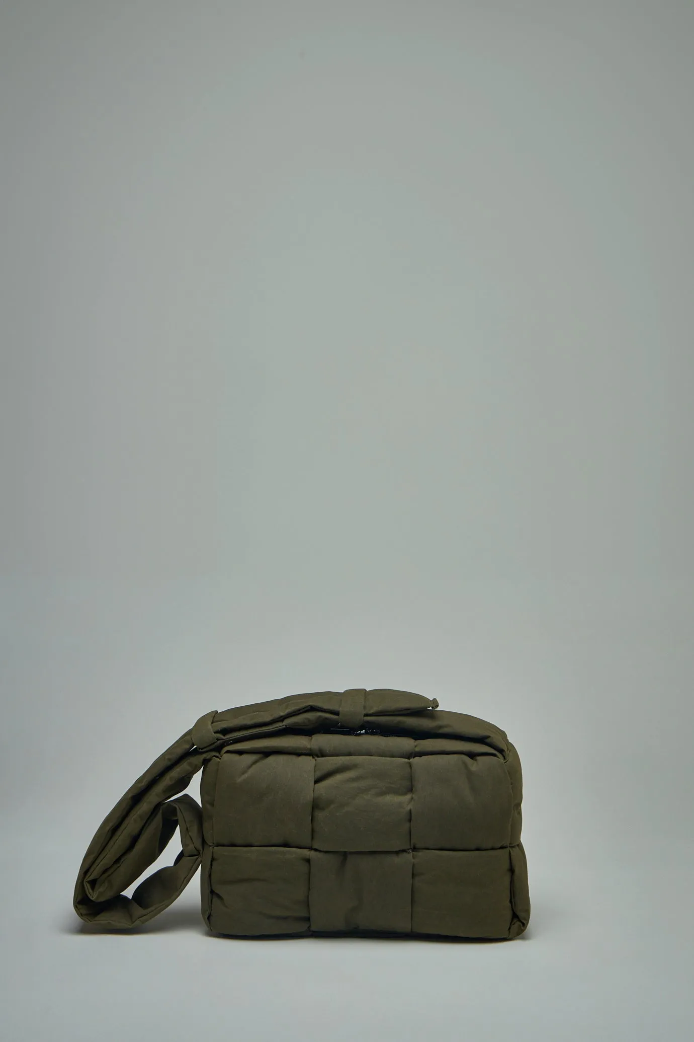 Medium Arco Padded Camera Bag