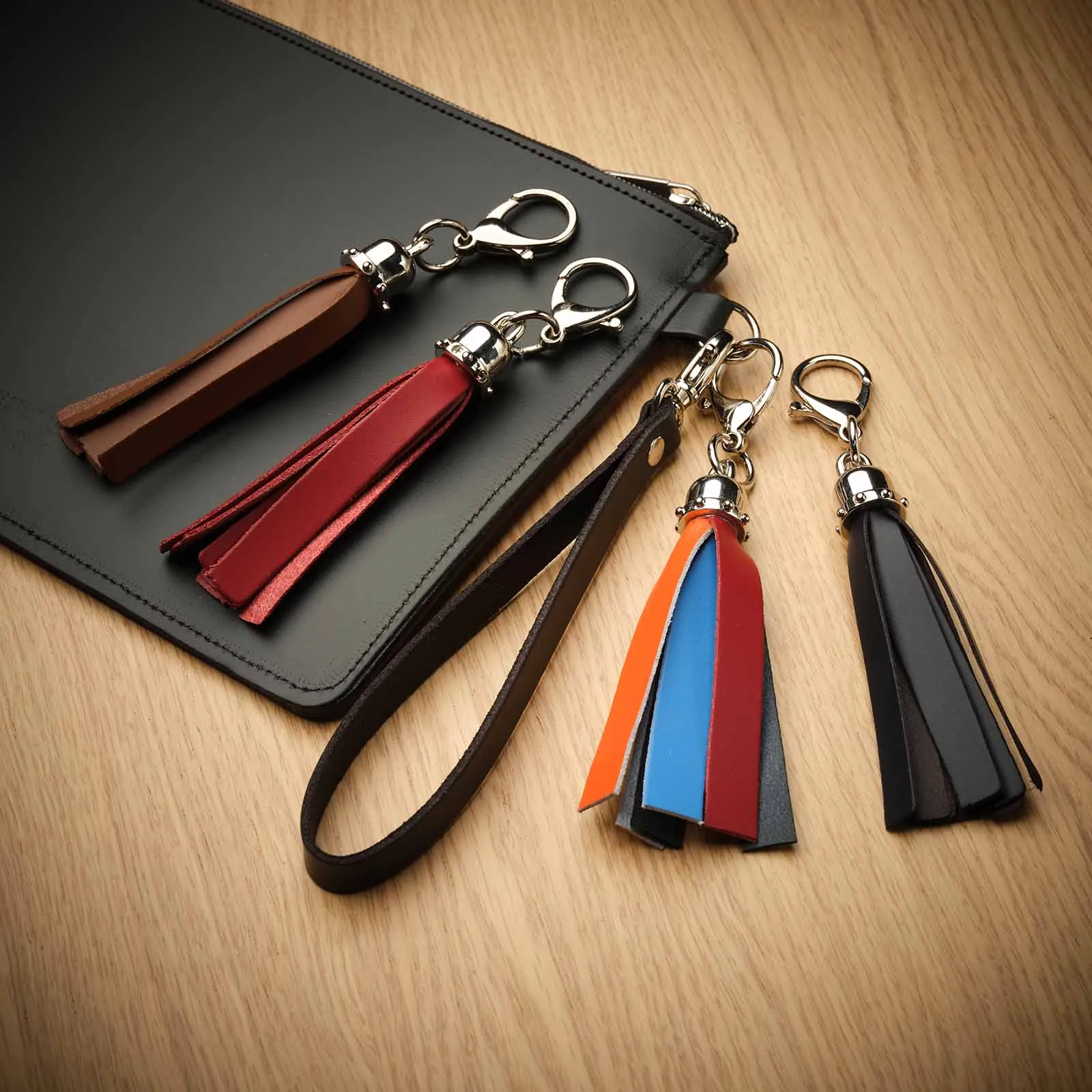 Mini tassel bag charm - Chestnut