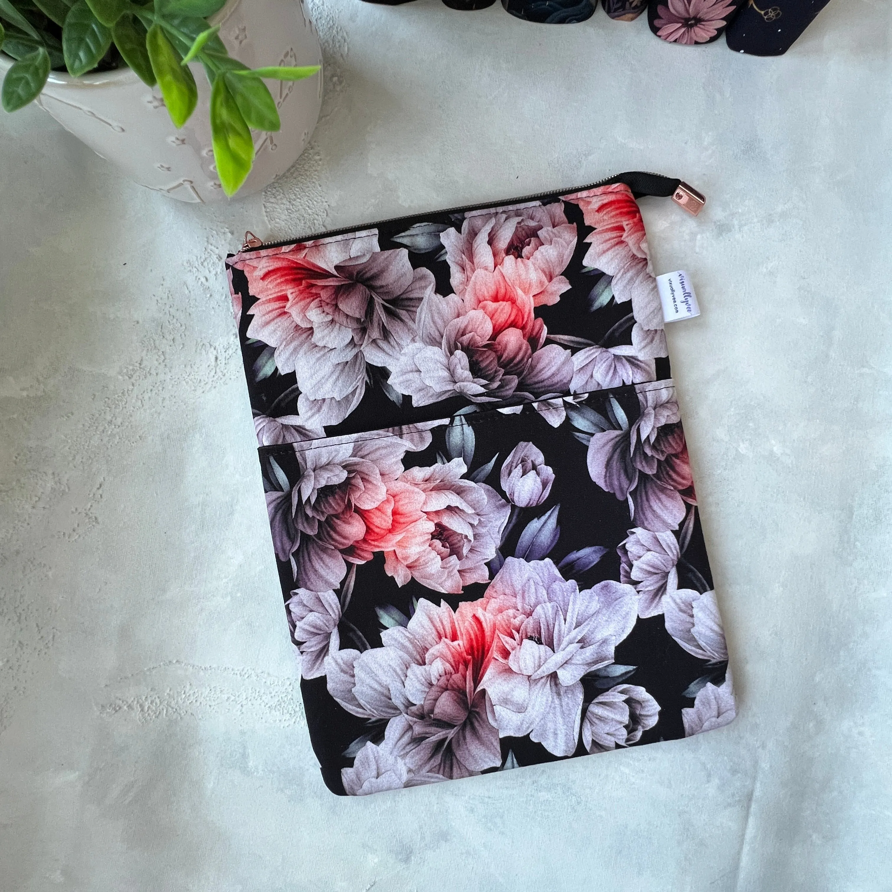 Pretty Peony - Zippered Book Sleeve