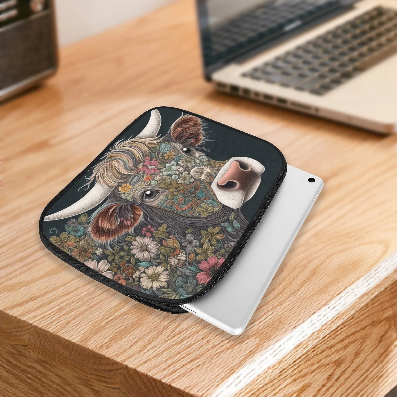 Tablet Sleeve - Highland Cow