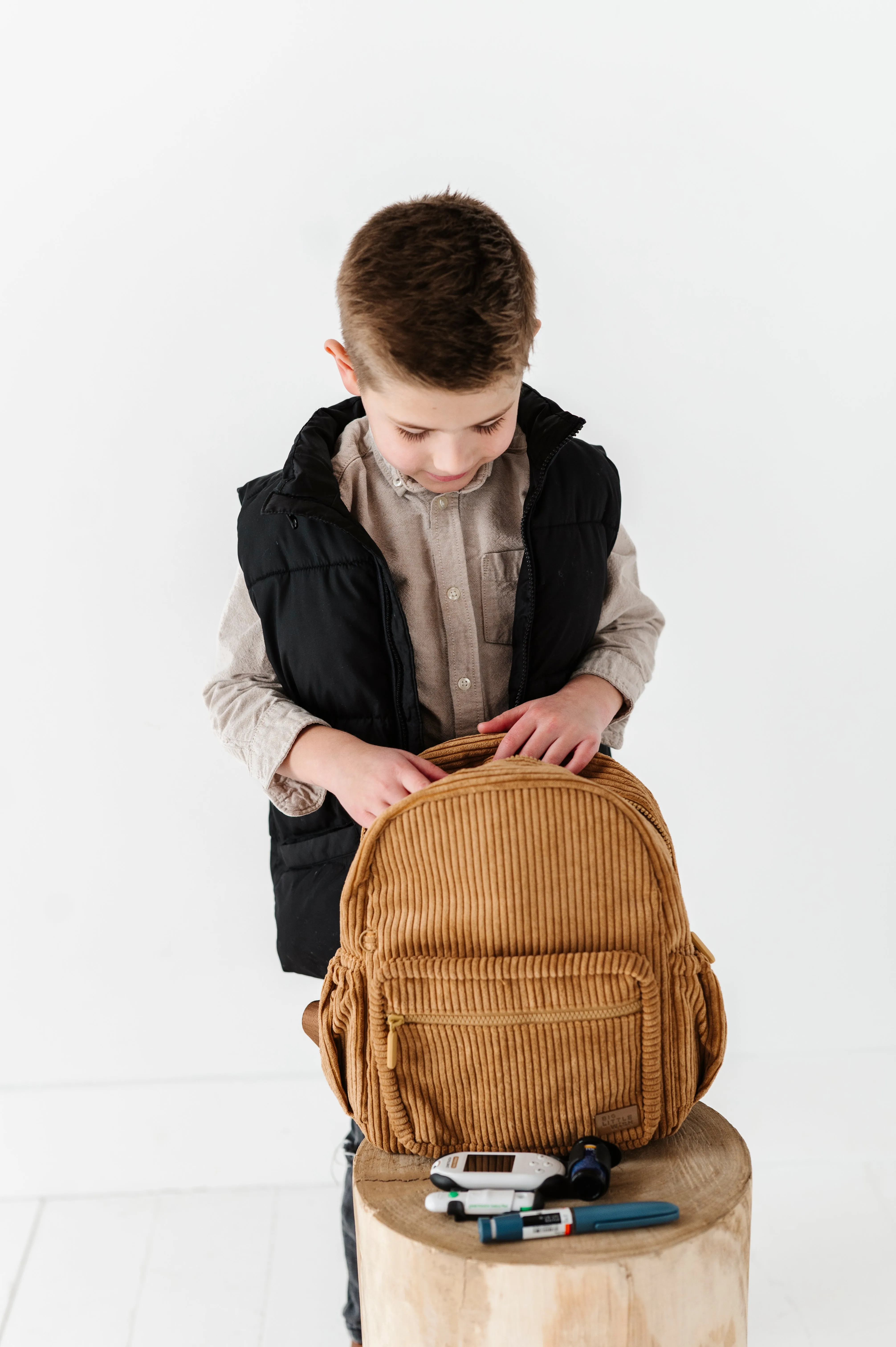 The Play Date Mini Corduroy Backpack- Camel