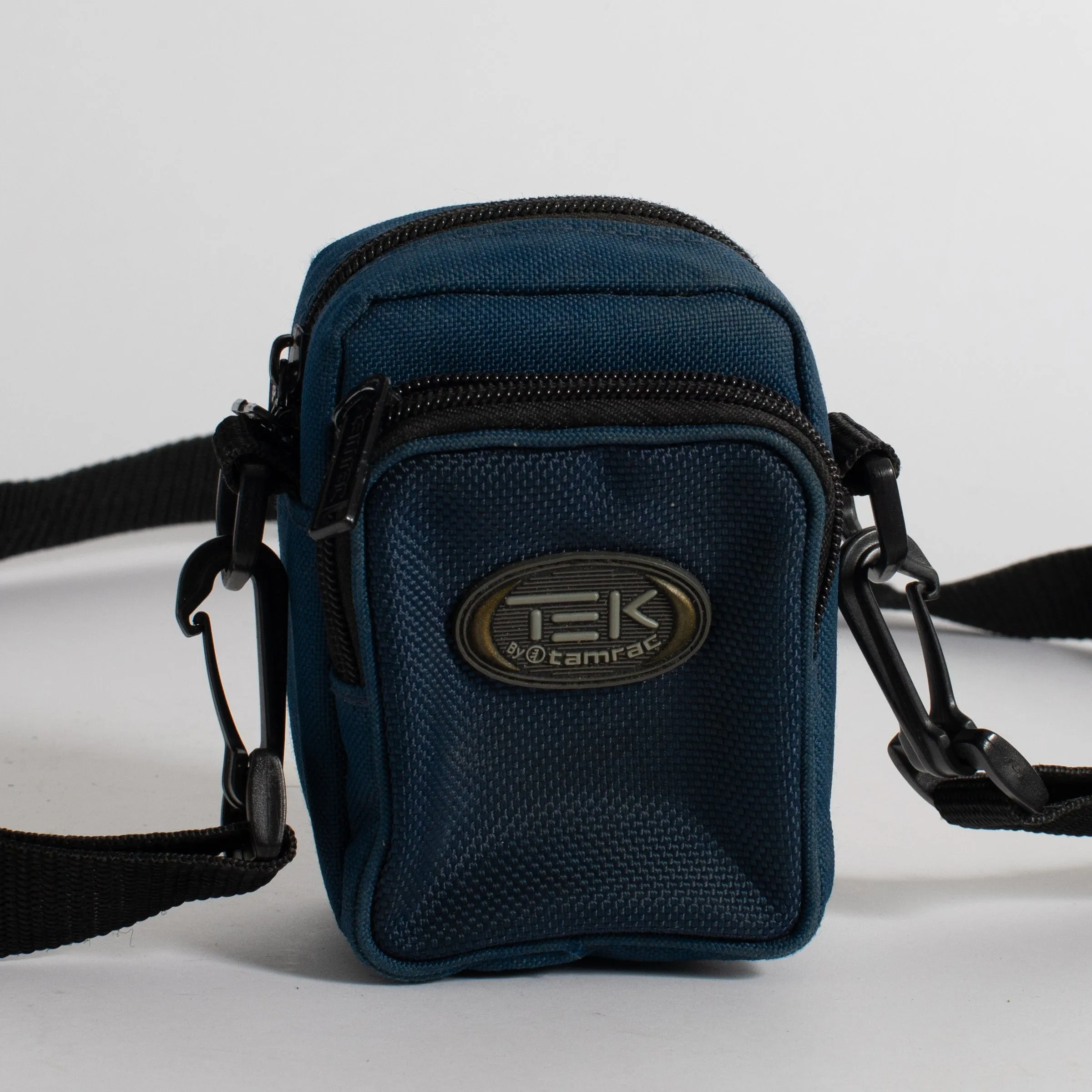 Vintage Tek by Tamrac Point and Shoot Pouch With Strap