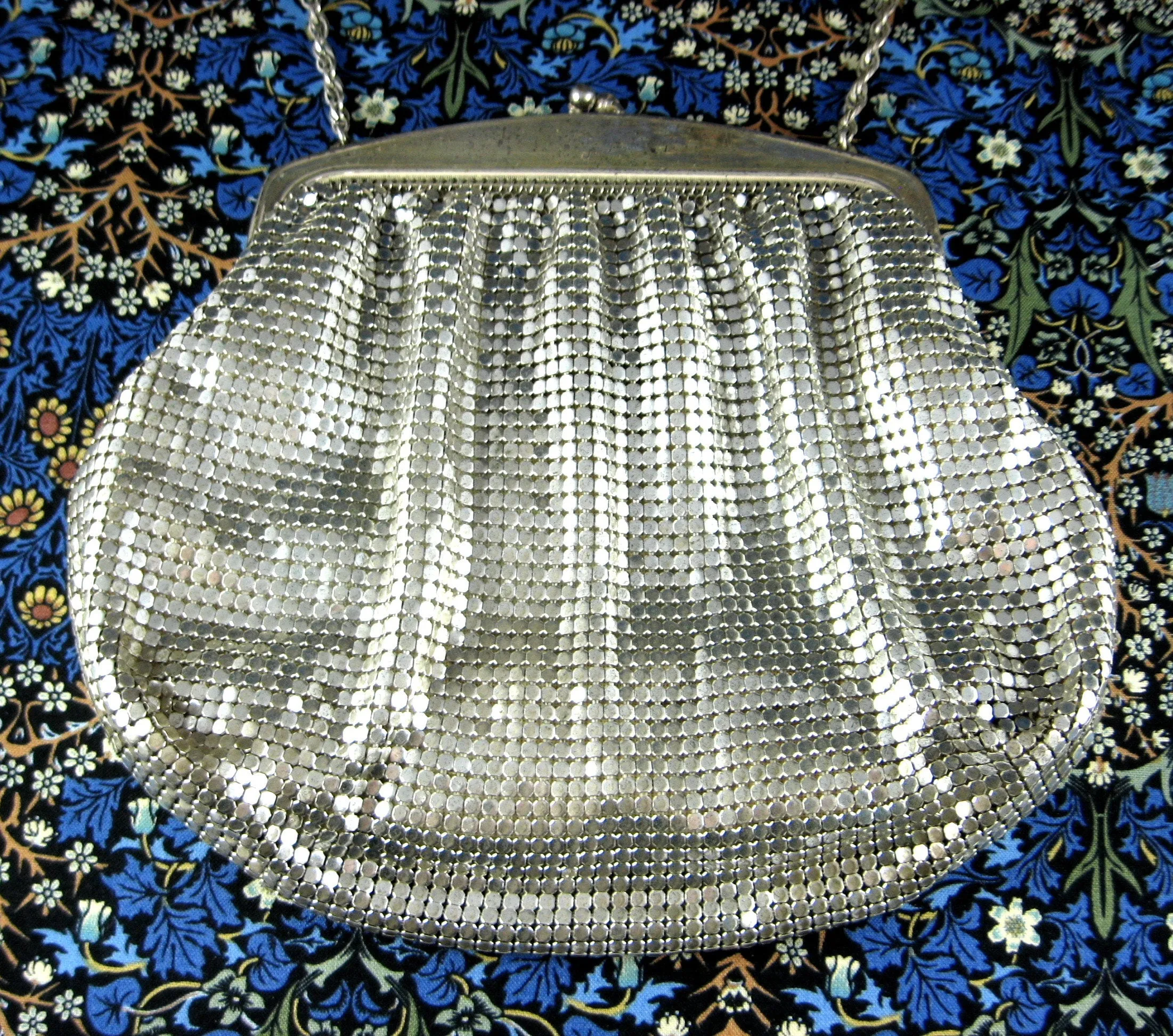 Whiting Davis Silver Mesh Purse Handbag 1940s Art Deco Evening Bag Elegant